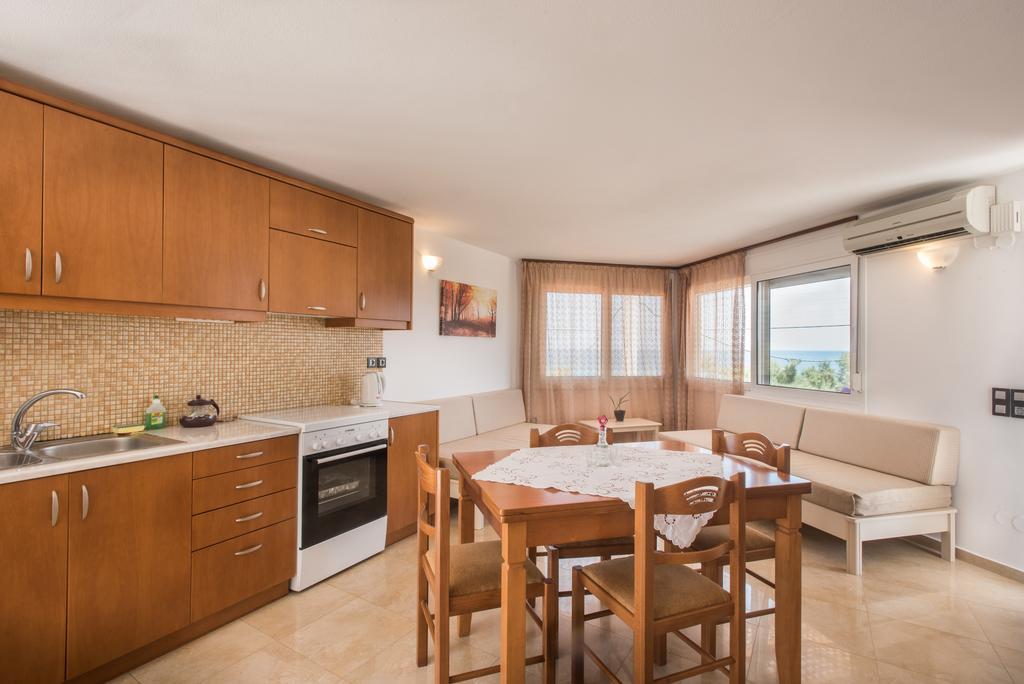 Mythos Beach Hotel Apartments Maleme  Exterior photo
